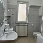 Serravalle Shop&stay -private Parking