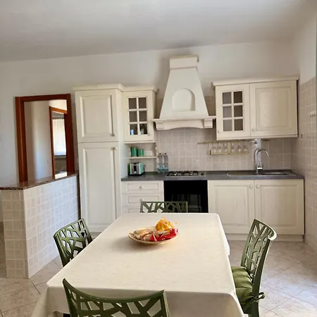 Serravalle Shop&stay Apartamento