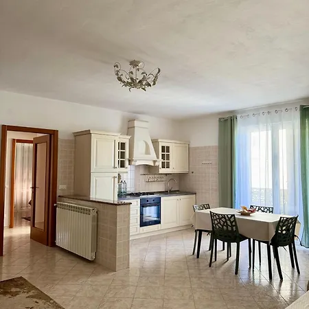 Serravalle Shop&stay Appartement *